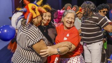 Photo of Liceu de Artes e Ofícios Claudio Santoro promove curso de teatro, coral e dança para o público 50+